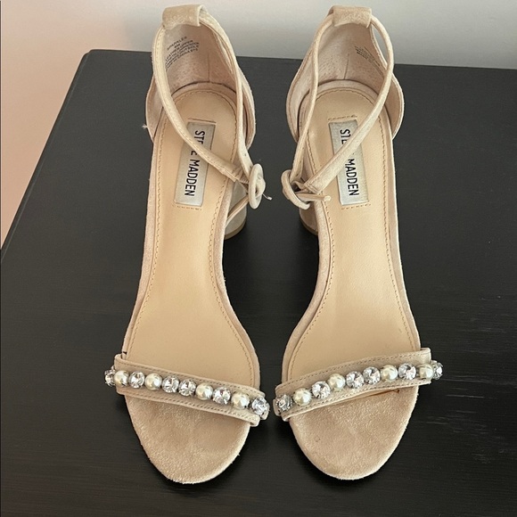 Steve Madden Cream Block Heel Sandals with Embellished Strap Size 8 - Picture 4 of 6